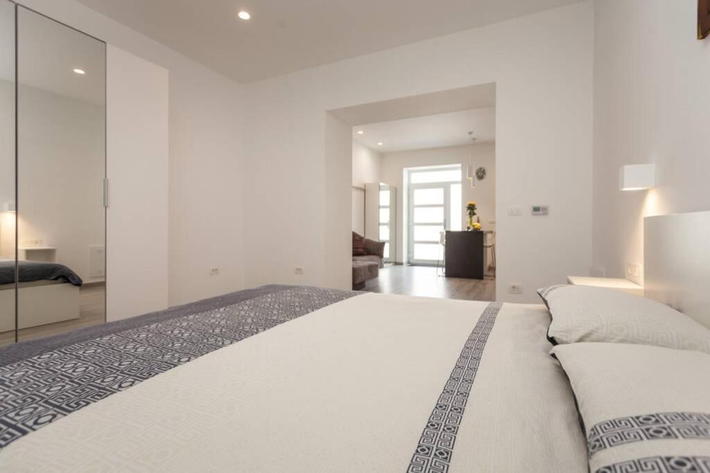Apartman Luna Lägenhet Pula Exteriör bild