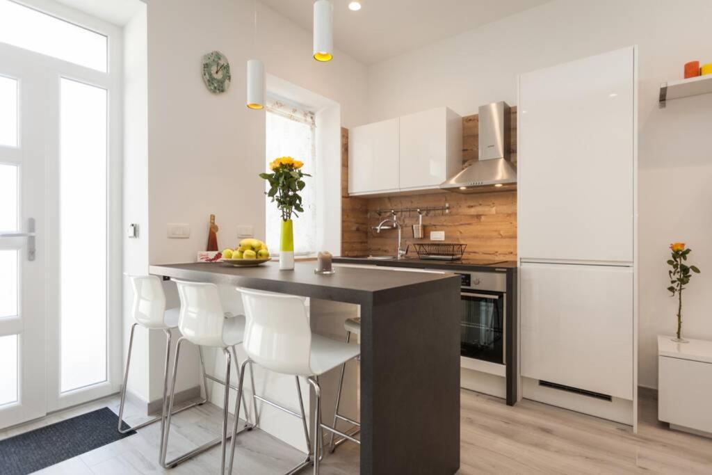 Apartman Luna Lägenhet Pula Exteriör bild
